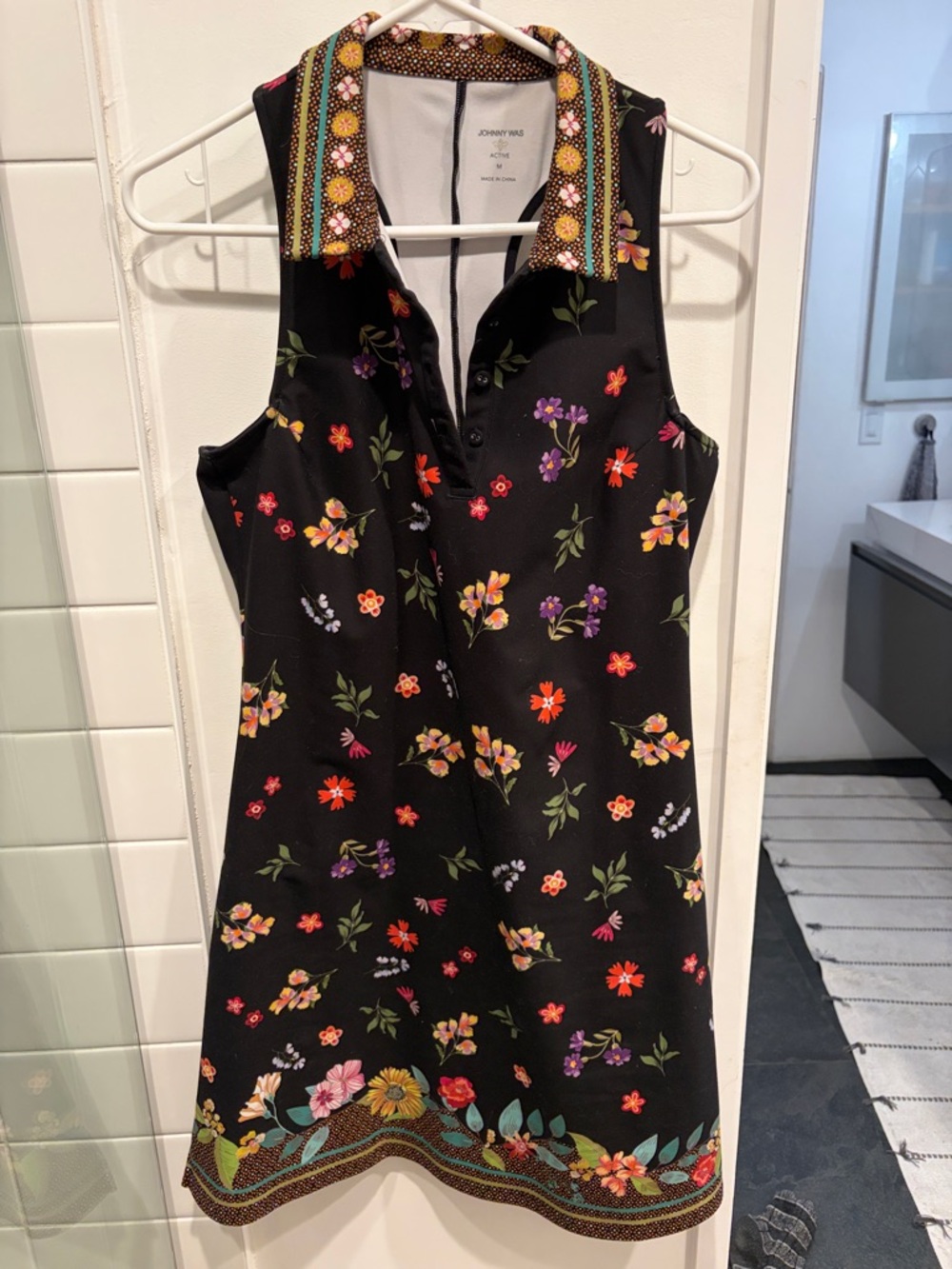 Johnny Was Black Floral Sleeveless Shift Dress with Embellished Collar